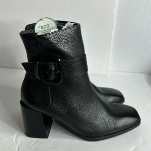 PAUL GREEN BLACK ANKLE BOOTS/W BUCKLE